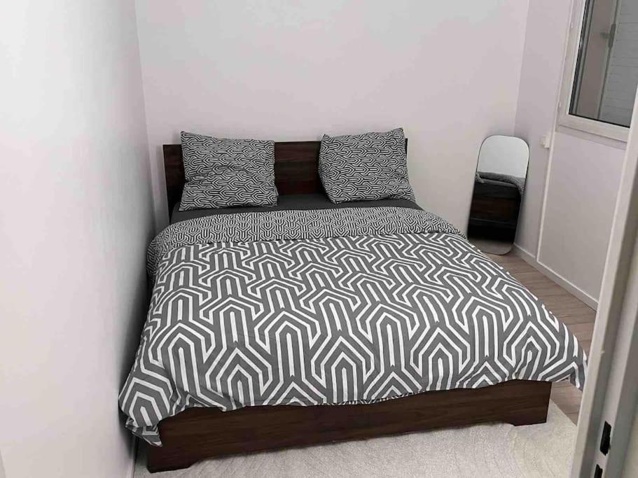 Logement Entier Chambre+Salon + Jardin & Terrasse Les Ulis Exteriér fotografie