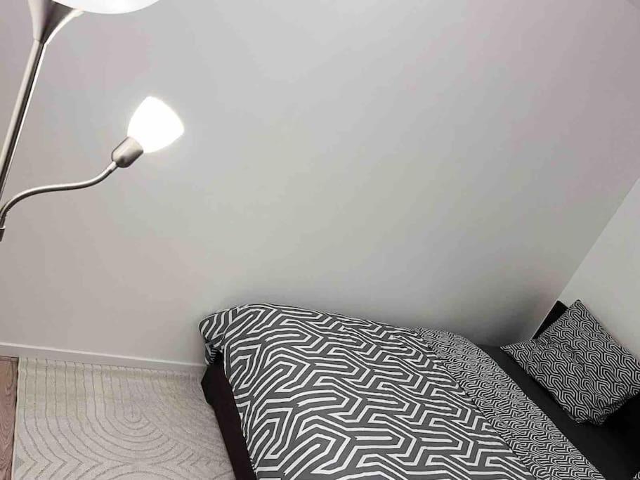 Logement Entier Chambre+Salon + Jardin & Terrasse Les Ulis Exteriér fotografie