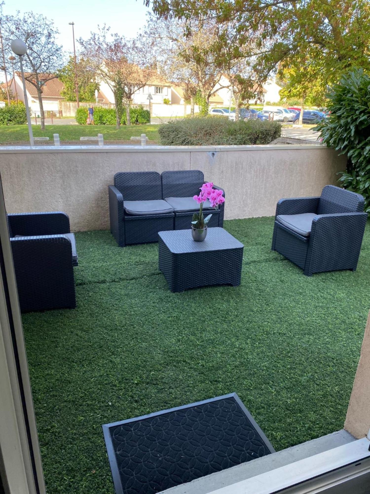 Logement Entier Chambre+Salon + Jardin & Terrasse Les Ulis Exteriér fotografie